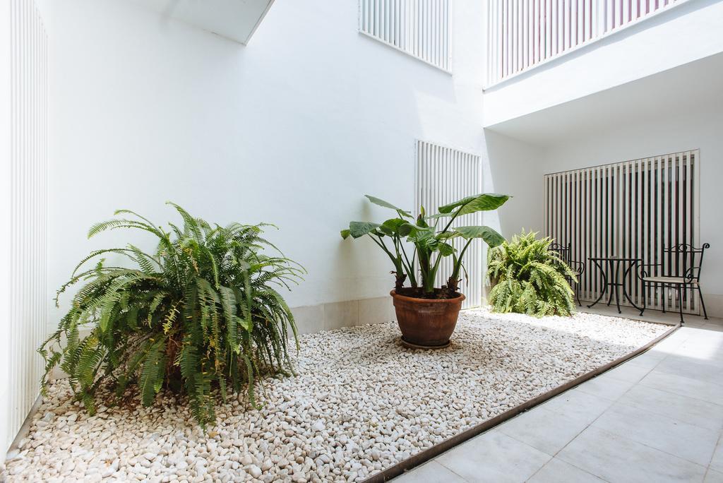 Singular Virgenes Apartment Seville Exterior photo