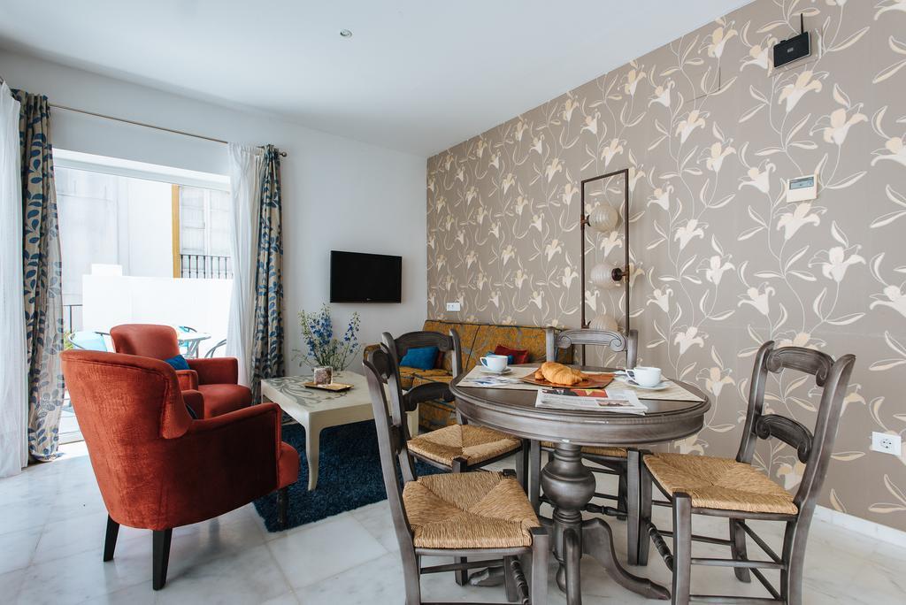 Singular Virgenes Apartment Seville Exterior photo