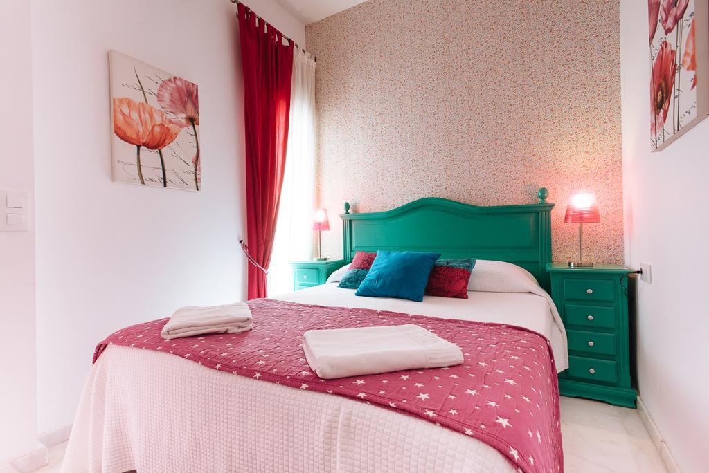 Singular Virgenes Apartment Seville Exterior photo